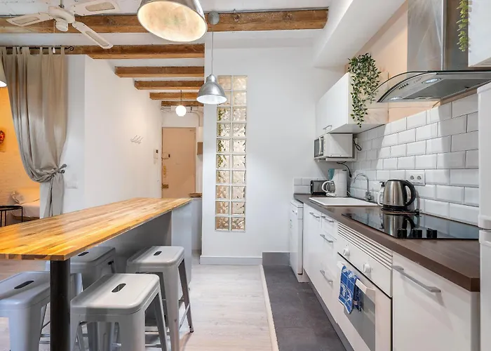 Sunny Retro Flat Balcony In Poble Sec Lejlighed Barcelona