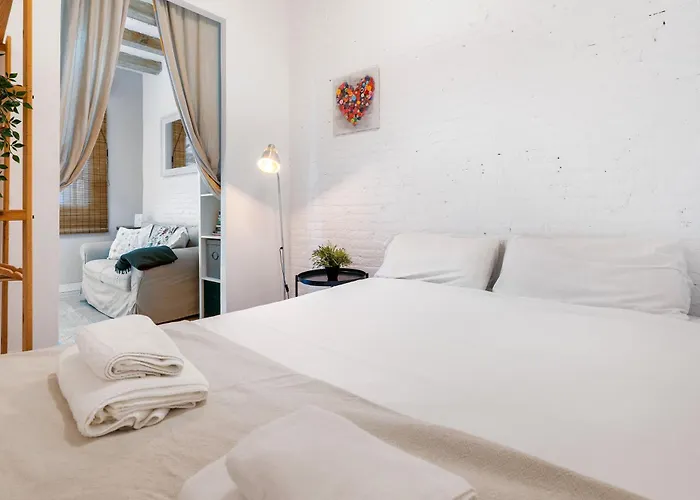 Sunny Retro Flat Balcony In Poble Sec Lejlighed *