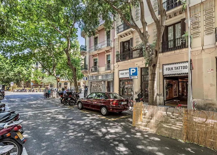 Sunny Retro Flat Balcony In Poble Sec Lejlighed Barcelona