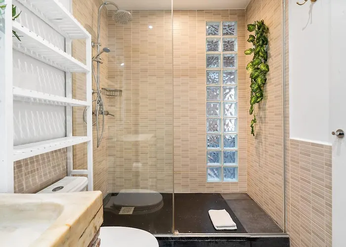 Sunny Retro Flat Balcony In Poble Sec Lejlighed
