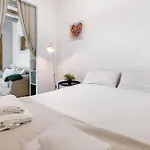 Sunny Retro Flat Balcony In Poble Sec شقة *