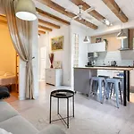 Sunny Retro Flat Balcony In Poble Sec شقة *