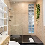 Sunny Retro Flat Balcony In Poble Sec شقة
