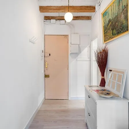 Sunny Retro Flat Balcony In Poble Sec