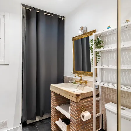 Lejlighed Sunny Retro Flat Balcony In Poble Sec *