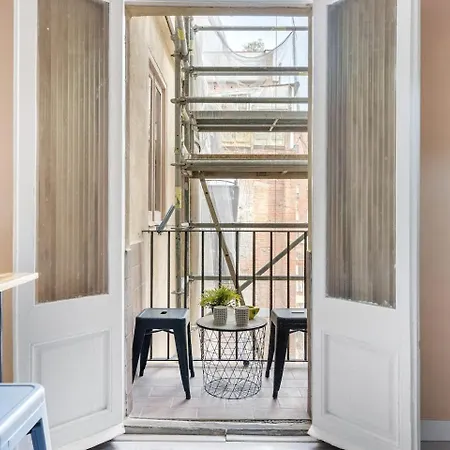 Lejlighed Sunny Retro Flat Balcony In Poble Sec *