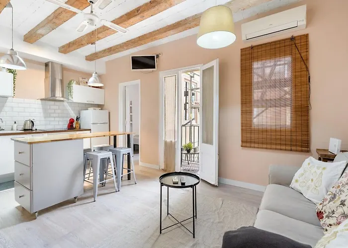 Sunny Retro Flat Balcony In Poble Sec Apartamento Barcelona